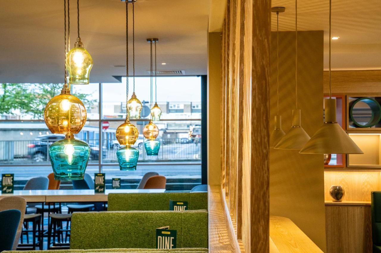 Holiday Inn Stevenage By Ihg Eksteriør billede