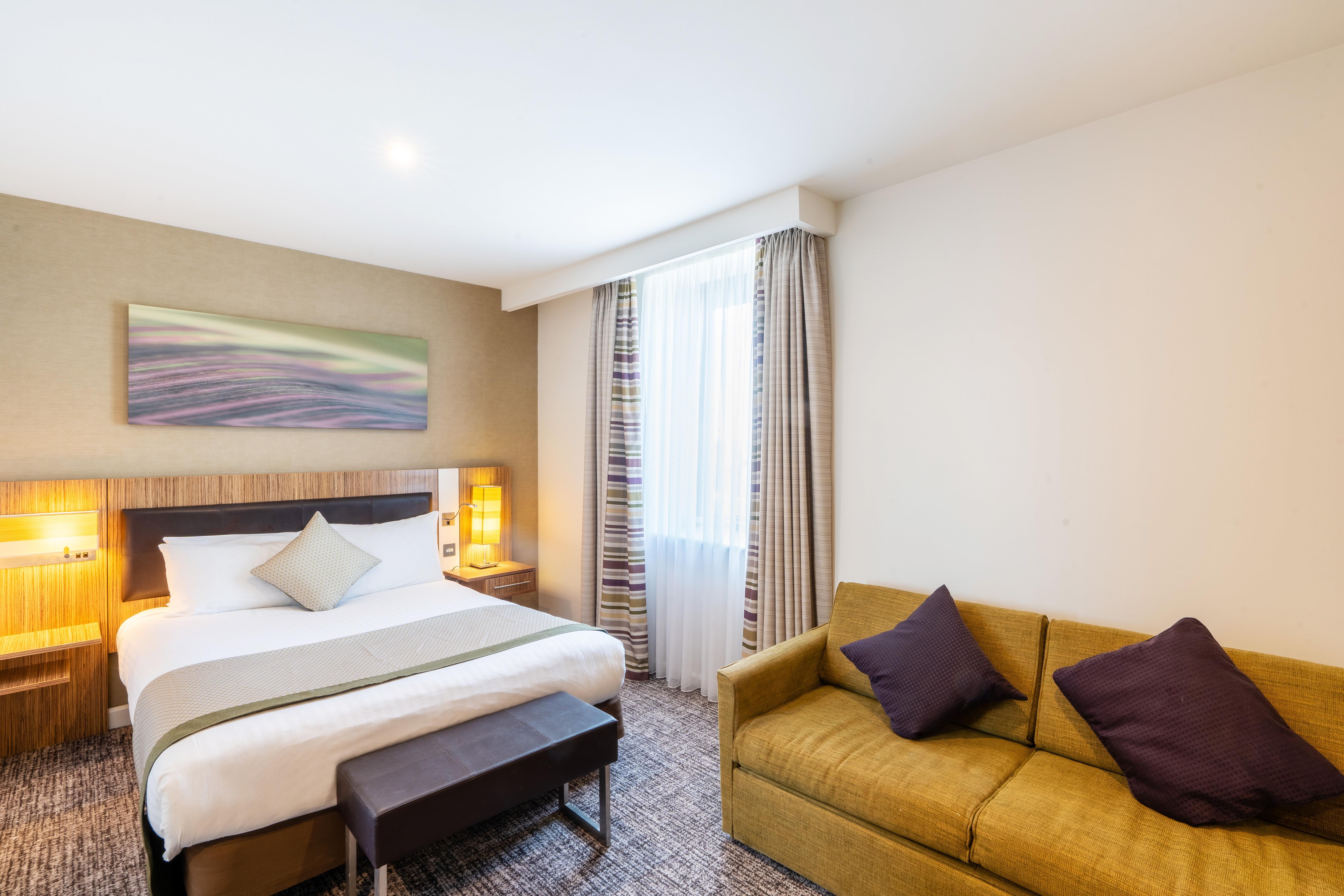 Holiday Inn Stevenage By Ihg Eksteriør billede
