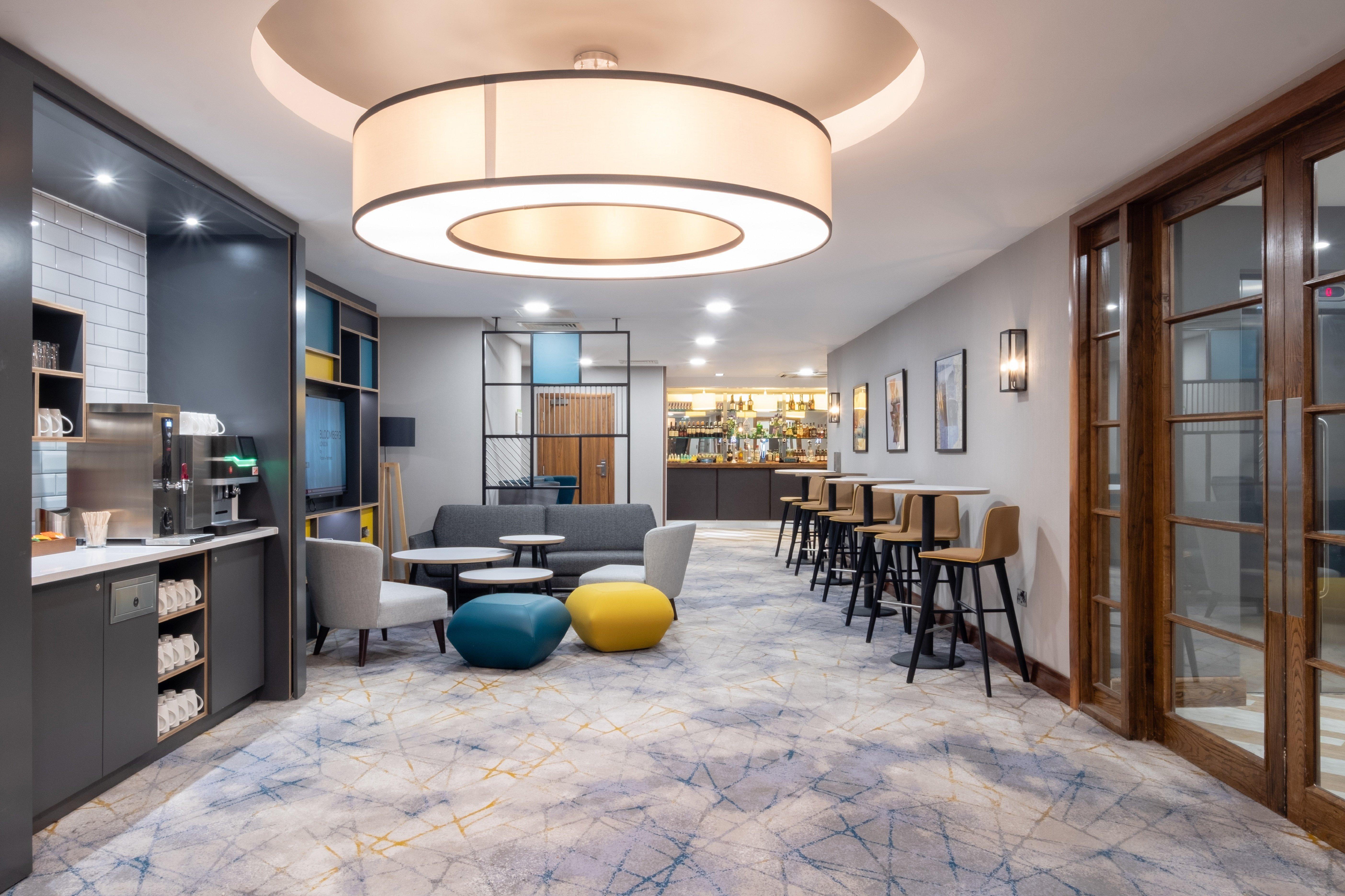 Holiday Inn Stevenage By Ihg Eksteriør billede