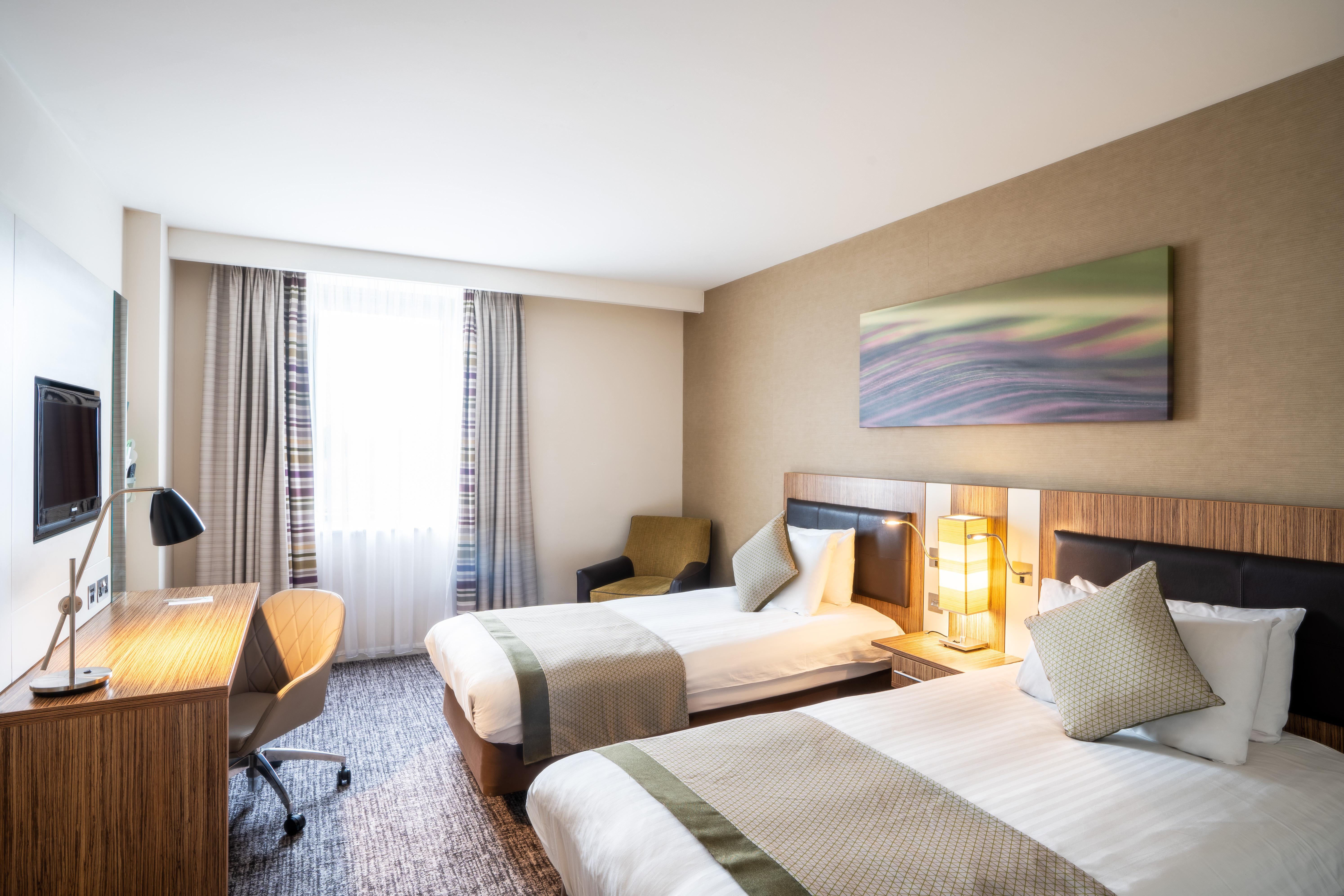 Holiday Inn Stevenage By Ihg Eksteriør billede