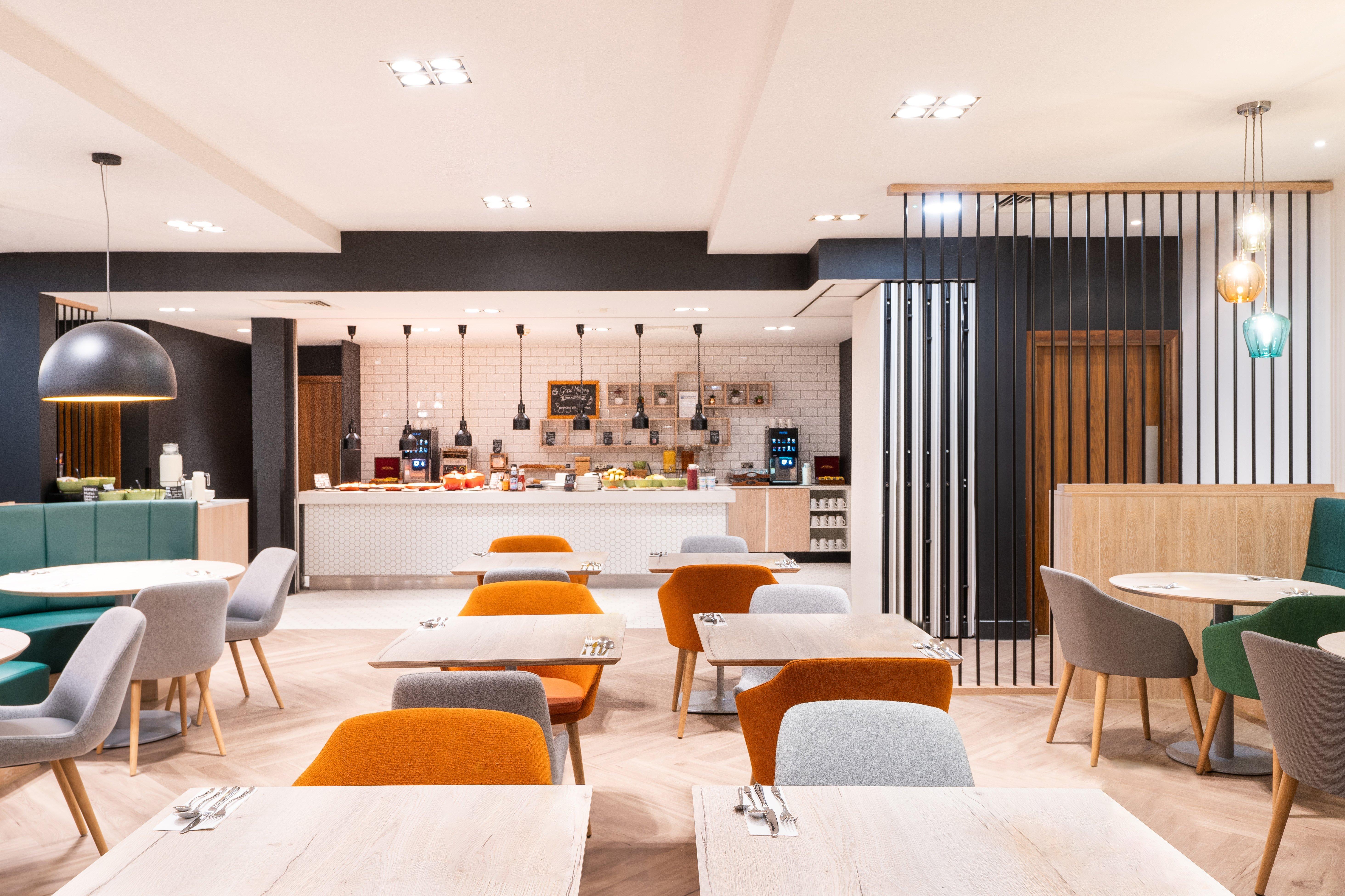 Holiday Inn Stevenage By Ihg Eksteriør billede