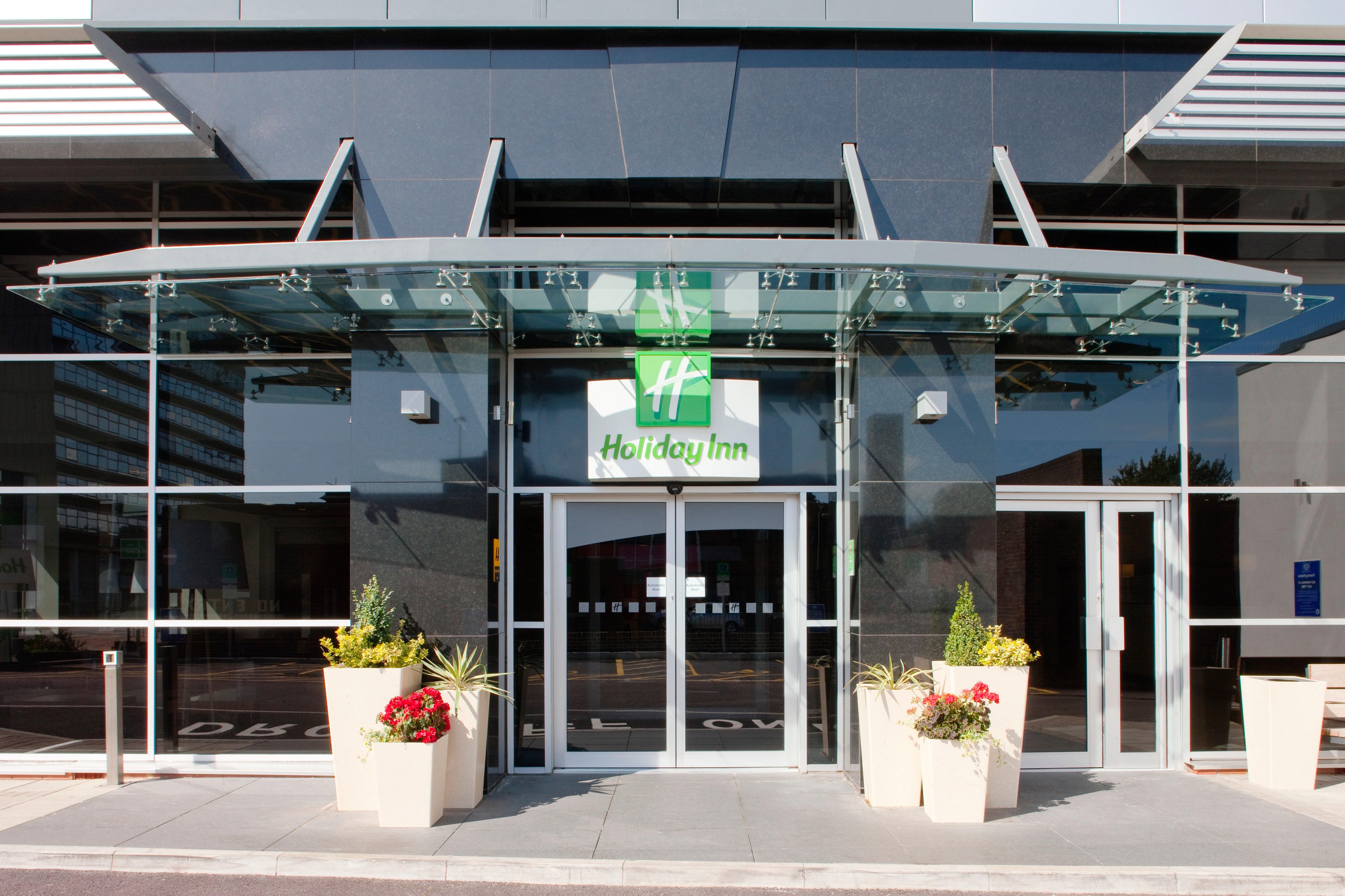 Holiday Inn Stevenage By Ihg Eksteriør billede